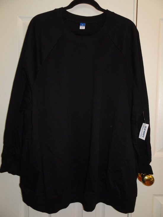 Old Navy Tops - New Old Navy Solid Black Crewneck Plus Size Sweatshirt
